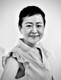 JENNIFER LEE-KNOX